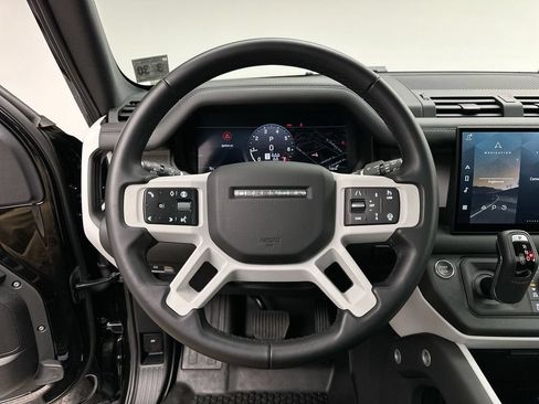 Certified 2025 Land Rover Defender 110 S AWD/4WD image 30