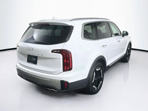 Used 2025 Kia Telluride S FWD image 9