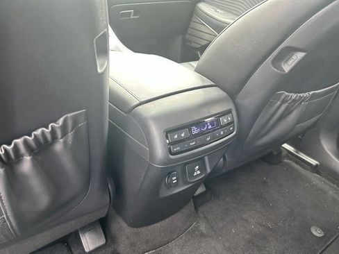Used 2023 Hyundai Palisade Calligraphy AWD/4WD image 17