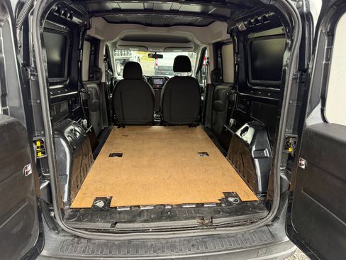 Used 2018 RAM ProMaster City Tradesman image 17