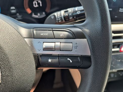 Used 2025 Hyundai Tucson SEL FWD image 17