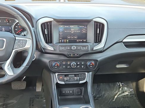 Used 2022 GMC Terrain SLE w/ Driver Convenience Package FWD image 20