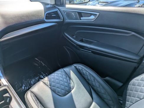 Used 2024 Ford Edge Titanium AWD/4WD image 14