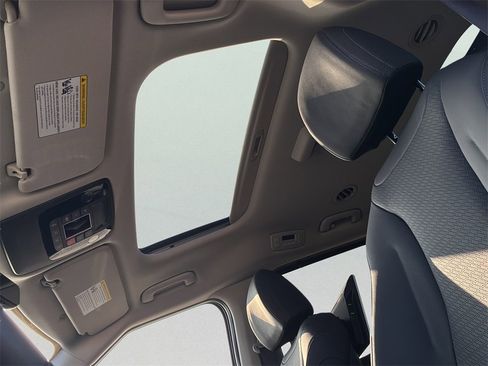 New 2026 Kia Carnival SX Prestige image 15