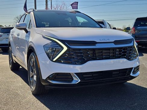 New 2025 Kia Sportage SX image 4