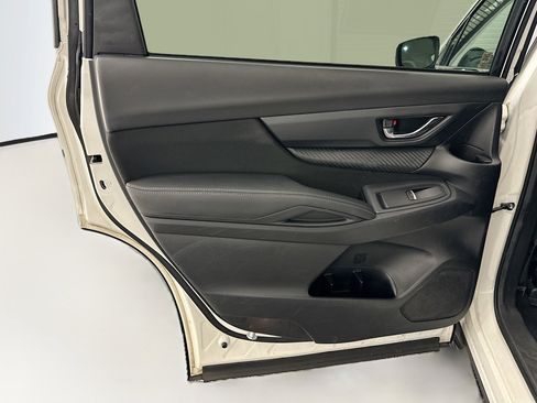 Used 2023 Subaru Ascent Premium w/ Convenience Package image 26