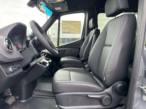 New 2026 Mercedes-Benz Sprinter 2500 image 8