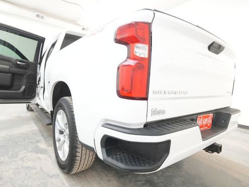 Used 2020 Chevrolet Silverado 1500 Custom w/ Custom Value Package image 22