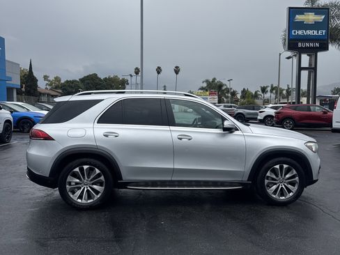 Used 2020 Mercedes-Benz GLE 350 4MATIC image 2