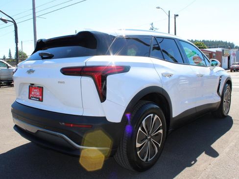 Used 2024 Chevrolet Blazer EV LT AWD/4WD image 6