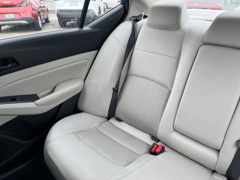 Used 2025 Nissan Altima 2.5 SV image 36