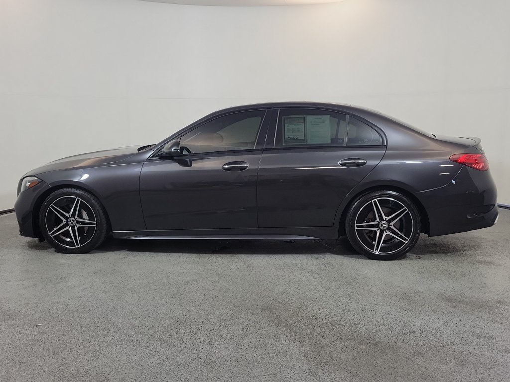 Used 2022 Mercedes-Benz C 300 Sedan image 4