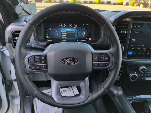 Used 2025 Ford F150 Lariat AWD/4WD image 14