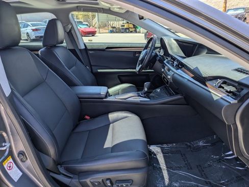 Used 2018 Lexus ES 350 w/ Navigation System Package FWD image 22