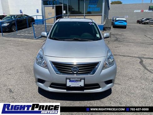 Used 2013 Nissan Versa SV image 10