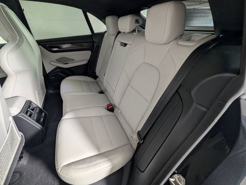 New 2026 Porsche Macan 4S Electric AWD/4WD image 24