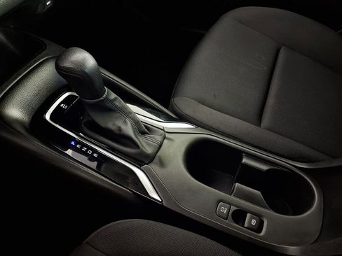 Used 2024 Toyota Corolla LE image 20