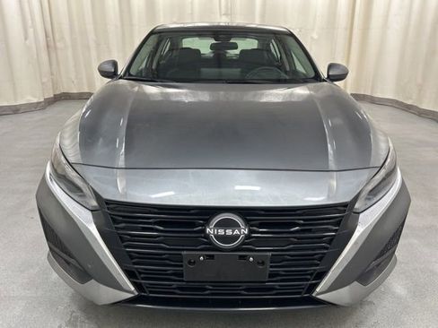 Used 2023 Nissan Altima 2.5 SV w/ SV Premium Package image 8