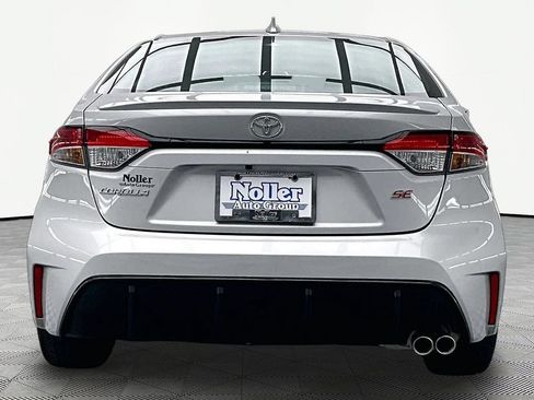 Used 2025 Toyota Corolla SE FWD image 4