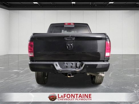 Used 2018 RAM 2500 Big Horn w/ Sport Appearance Group image 7