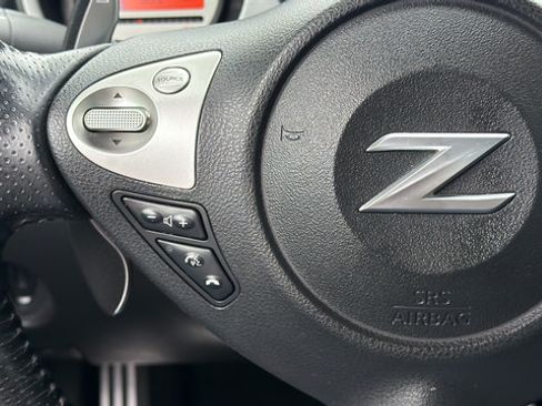 Used 2010 Nissan 370Z Touring RWD image 16