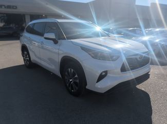 Used 2021 Toyota Highlander XLE video 1