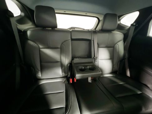Used 2019 Chevrolet Blazer LT w/ Sound & Technology Package FWD image 31
