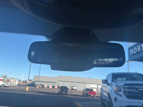 Used 2022 Ford Edge Titanium image 21