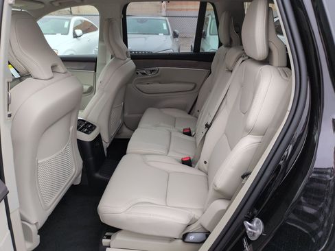 New 2026 Volvo XC90 T8 Ultra w/ Protection Package Premier image 15