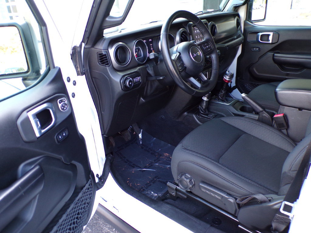 Used 2021 Jeep Wrangler Sport AWD/4WD image 13