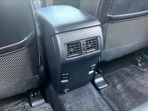 Used 2018 Toyota 4Runner SR5 Premium image 31