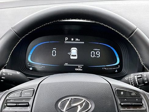 Certified 2023 Hyundai Venue Limited image 13