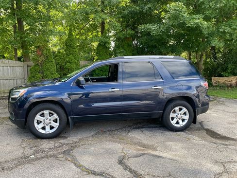 Used 2015 GMC Acadia SLE AWD/4WD image 2