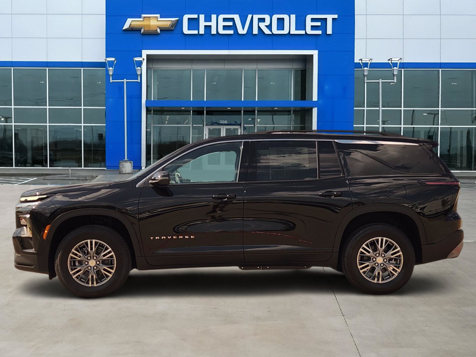 New 2027 Chevrolet Traverse LT FWD image 3