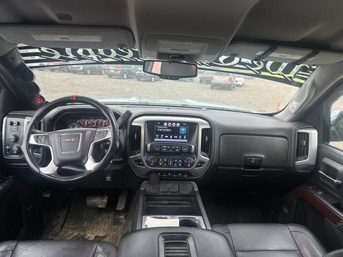 Used 2018 GMC Sierra 1500 SLT w/ SLT Premium Package AWD/4WD image 21