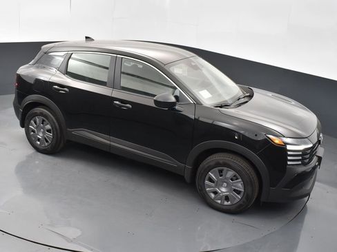 Used 2025 Nissan Kicks S image 41