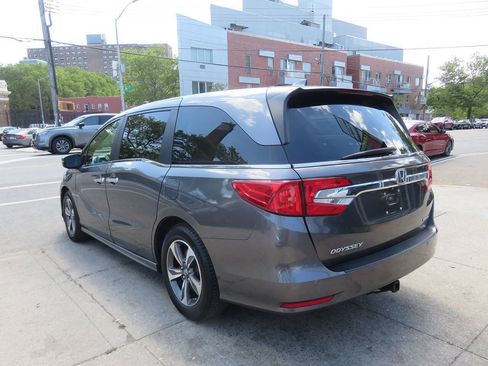 Used 2018 Honda Odyssey Touring image 5