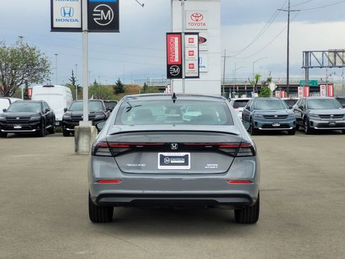 Used 2024 Honda Accord Sport image 4