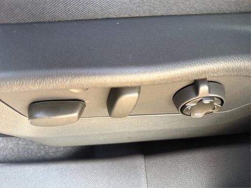 New 2026 Buick Envision Avenir image 17