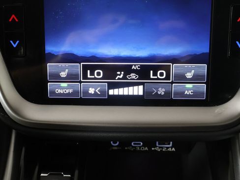 Used 2025 Subaru Legacy Premium AWD/4WD image 40