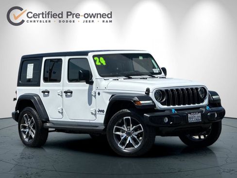Used 2024 Jeep Wrangler Unlimited w/ LED Headlamp & Fog Lamp Group AWD/4WD image 2