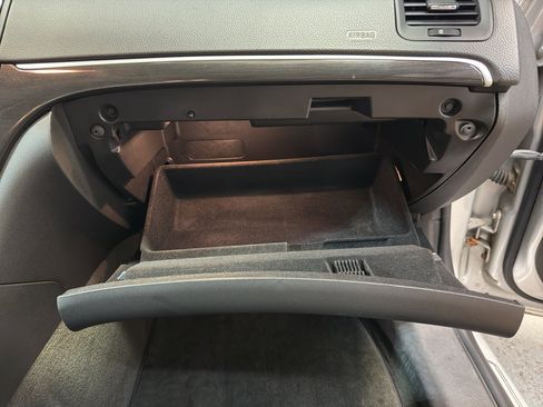 Used 2016 Buick Regal AWD image 25