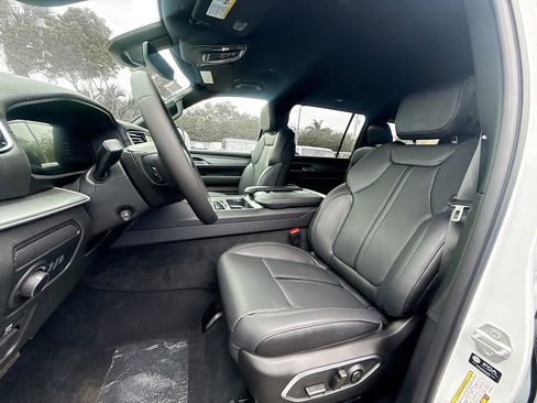 New 2026 Jeep Grand Wagoneer Limited AWD/4WD image 22