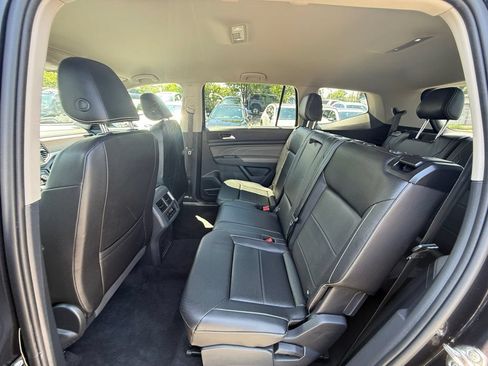 Used 2023 Volkswagen Atlas SE AWD/4WD image 23