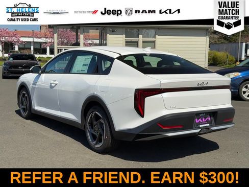 Used 2025 Kia K4 EX image 4