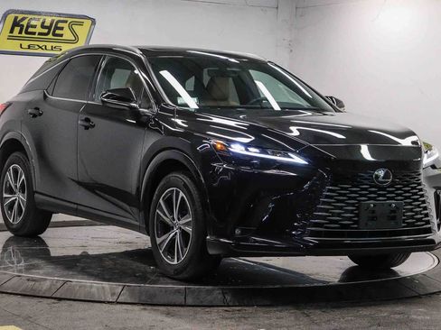 Used 2025 Lexus RX 350 FWD w/ Accessory Package image 5
