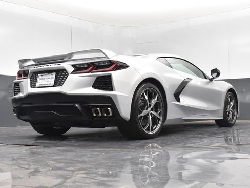 Used 2020 Chevrolet Corvette Stingray Preferred Cpe w/ 2LT Preferred Equipment Group RWD image 21