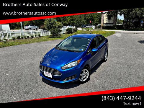 Used 2018 Ford Fiesta SE FWD image 1
