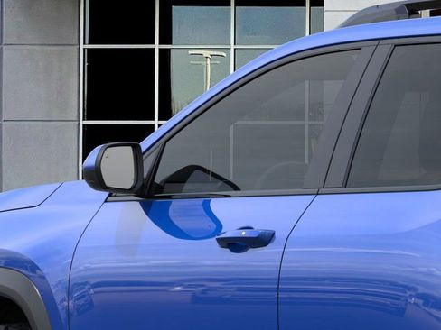 New 2025 Chevrolet Equinox ACTIV w/ Convenience Package III image 13