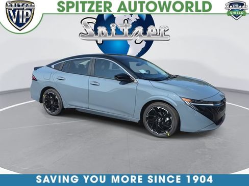 New 2026 Nissan Sentra SR w/ SR Premium Package FWD image 2